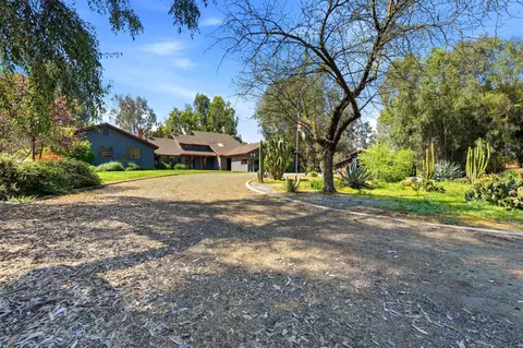 Exterior - 31153 Palm Dr, Exeter, CA 93221 photo 5 of 21