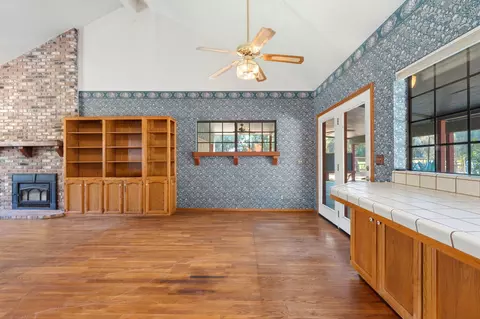 Living - 31153 Palm Dr, Exeter, CA 93221 photo 8 of 15