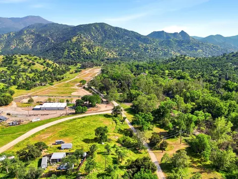 N Kaweah River Drive, Three Rivers, CA 93271 photo 12