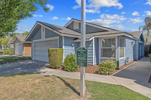 2238 N Gowdy St, Visalia, CA 93292