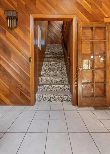 Entry Way - 43812 S Fork Dr, Three Rivers, CA 93271 photo 7 of 9