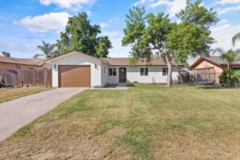 15882 Edmiston Ave, Ivanhoe, CA 93235