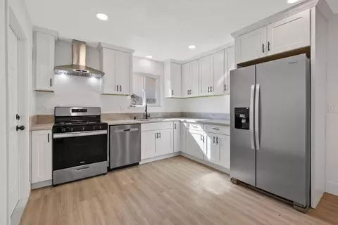 Kitchen - 15882 Edmiston Ave, Ivanhoe, CA 93235 photo 1 of 2