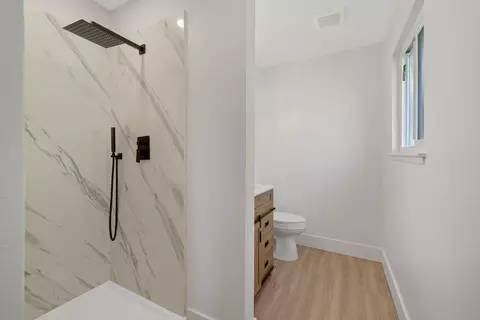 Bath - 15882 Edmiston Ave, Ivanhoe, CA 93235 photo 2 of 3