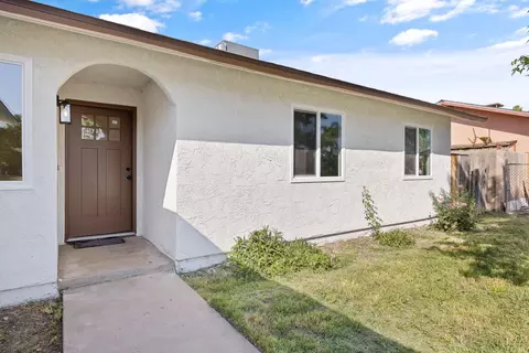 Exterior - 15882 Edmiston Ave, Ivanhoe, CA 93235 photo 4 of 10