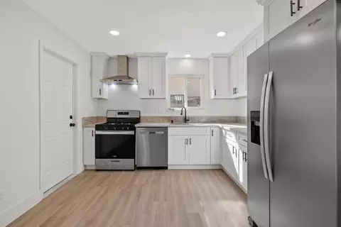 Kitchen - 15882 Edmiston Ave, Ivanhoe, CA 93235 photo 2 of 2