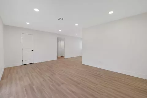 Living - 15882 Edmiston Ave, Ivanhoe, CA 93235 photo 3 of 6