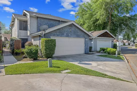 1907 E Vine Ave, Visalia, CA 93292