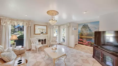 Living - 2323 E Hillcrest Ave, Visalia, CA 93292 photo 1 of 2