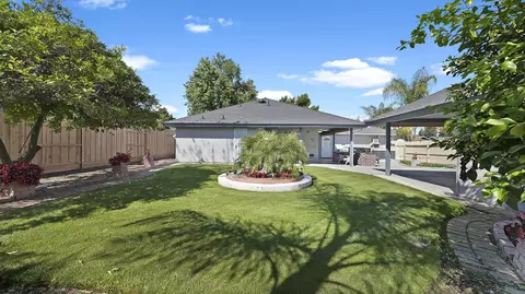 Exterior - 2323 E Hillcrest Ave, Visalia, CA 93292 photo 7 of 12
