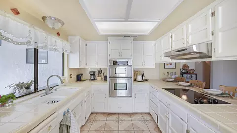 Kitchen - 2323 E Hillcrest Ave, Visalia, CA 93292 photo 2 of 2