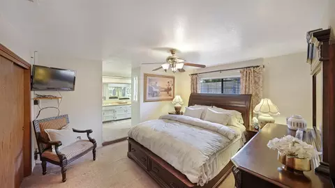 Bedroom - 2323 E Hillcrest Ave, Visalia, CA 93292 photo 1 of 4