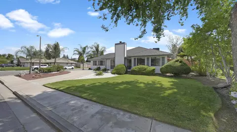 Exterior - 2323 E Hillcrest Ave, Visalia, CA 93292 photo 2 of 12