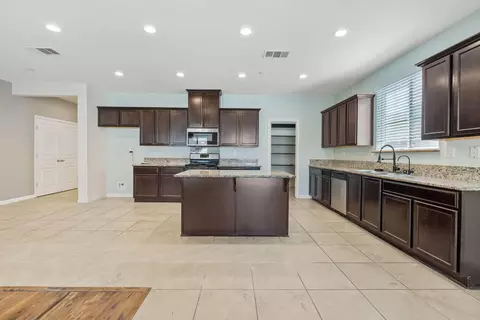 Kitchen - 4002 E Cypress Ave, Visalia, CA 93292 photo 3 of 3