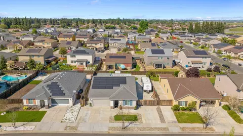 View/Area - 4002 E Cypress Ave, Visalia, CA 93292 photo 2 of 6