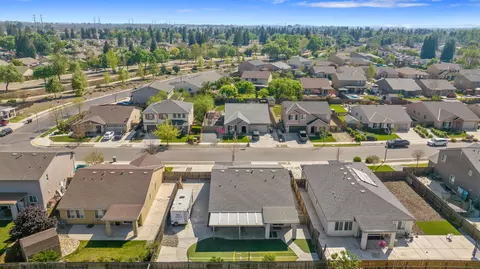 View/Area - 4002 E Cypress Ave, Visalia, CA 93292 photo 5 of 6