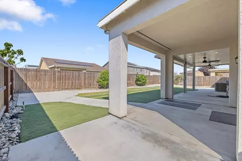 Exterior - 4002 E Cypress Ave, Visalia, CA 93292 photo 5 of 11