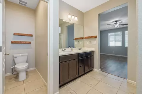 Entry Way - 4002 E Cypress Ave, Visalia, CA 93292 photo 11 of 11