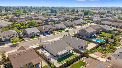View/Area - 4002 E Cypress Ave, Visalia, CA 93292 photo 4 of 6