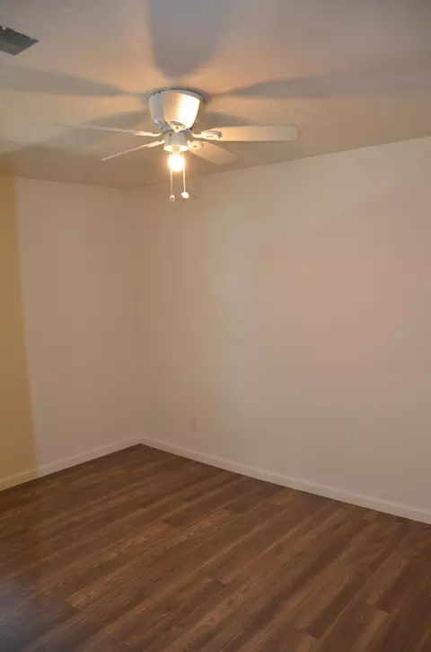 Bedroom - 237 Smith Ave, Lemoore, CA 93245 photo 1 of 3