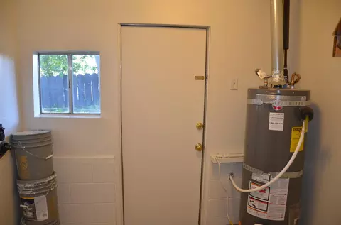 Other - 237 Smith Ave, Lemoore, CA 93245 photo 7 of 8