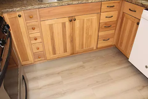 Kitchen - 307 N Orange Ave, Exeter, CA 93221 photo 5 of 10