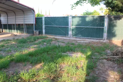 Exterior - 307 N Orange Ave, Exeter, CA 93221 photo 9 of 20