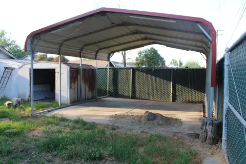 Exterior - 307 N Orange Ave, Exeter, CA 93221 photo 10 of 20
