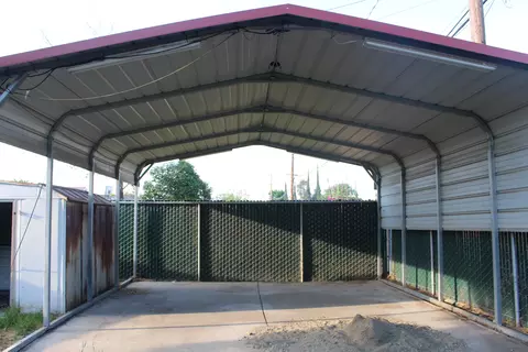 Exterior - 307 N Orange Ave, Exeter, CA 93221 photo 13 of 20