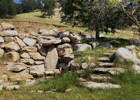 Exterior - 43669 Skyline Dr, Three Rivers, CA 93271 photo 8 of 14