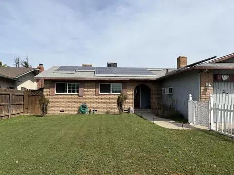 1722 W La Vida, Visalia, CA 93277