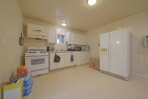 Kitchen - 113 Bryant Ct, Exeter, CA 93221 photo 6 of 6
