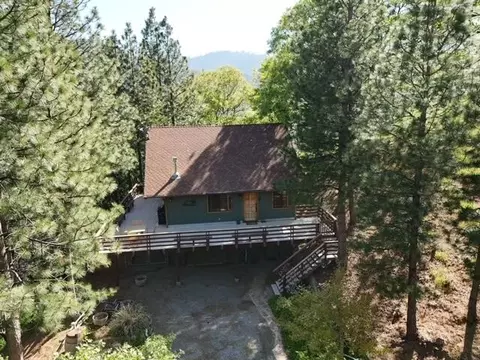475 John Lewis Dr, Springville, CA 93265
