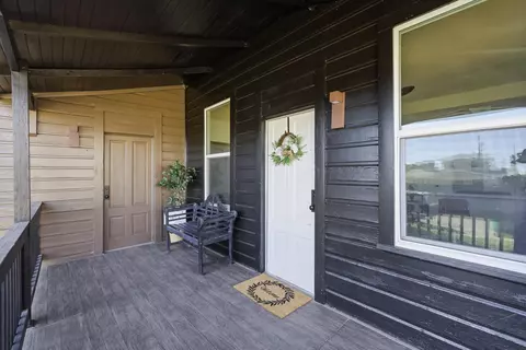 Exterior - 2232 Gaither St, Selma, CA 93662 photo 3 of 6