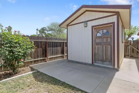 Exterior - 16808 Palmer Ave, Huron, CA 93234 photo 8 of 19