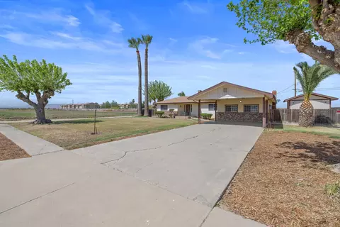 Exterior - 16808 Palmer Ave, Huron, CA 93234 photo 4 of 19