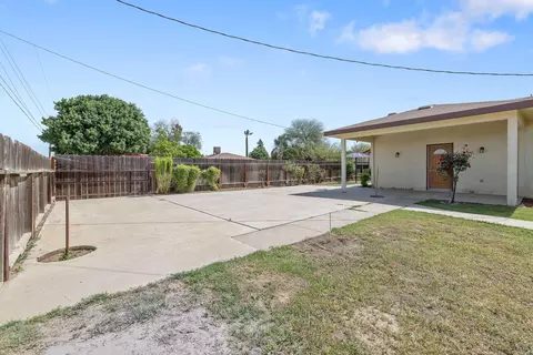 Exterior - 16808 Palmer Ave, Huron, CA 93234 photo 11 of 19