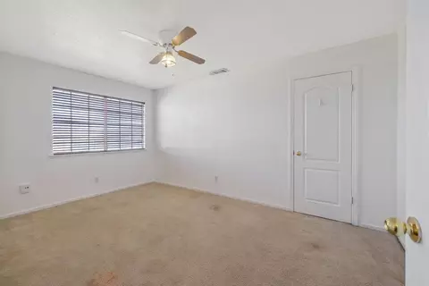 Bedroom - 16808 Palmer Ave, Huron, CA 93234 photo 6 of 7