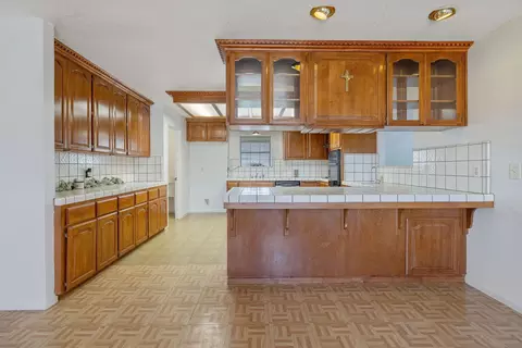 Kitchen - 16808 Palmer Ave, Huron, CA 93234 photo 1 of 5