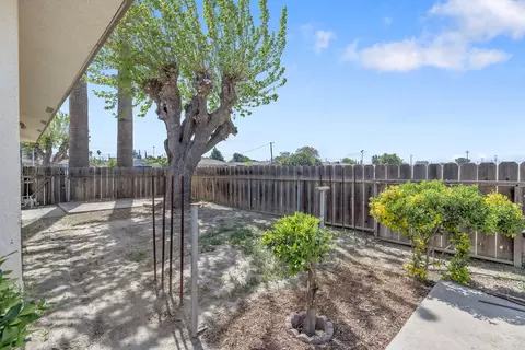 Exterior - 16808 Palmer Ave, Huron, CA 93234 photo 19 of 19