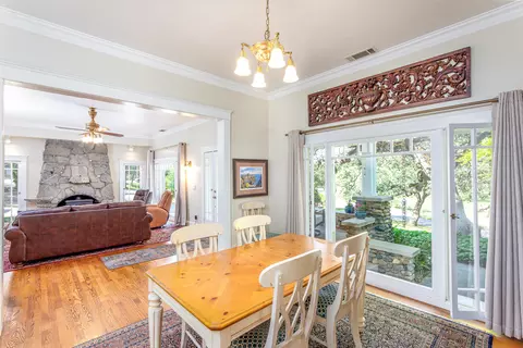 Dining - 40926 Old Three Rivers Rd, Three Rivers, CA 93271 photo 2 of 2