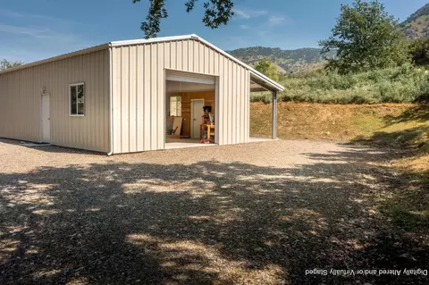 Exterior - 40926 Old Three Rivers Rd, Three Rivers, CA 93271 photo 20 of 20