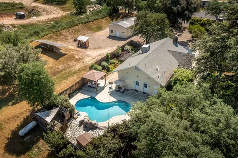 View/Area - 40926 Old Three Rivers Rd, Three Rivers, CA 93271 photo 2 of 3