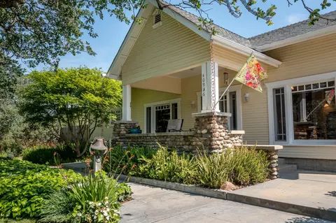 Exterior - 40926 Old Three Rivers Rd, Three Rivers, CA 93271 photo 7 of 20