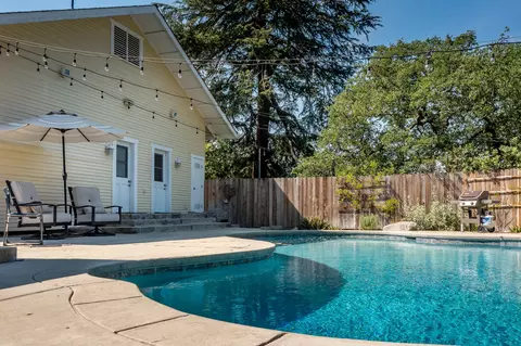 Exterior - 40926 Old Three Rivers Rd, Three Rivers, CA 93271 photo 14 of 20