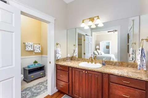Bath - 40926 Old Three Rivers Rd, Three Rivers, CA 93271 photo 1 of 3