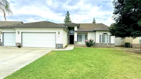 2537 W Clinton Ave, Visalia, CA 93291
