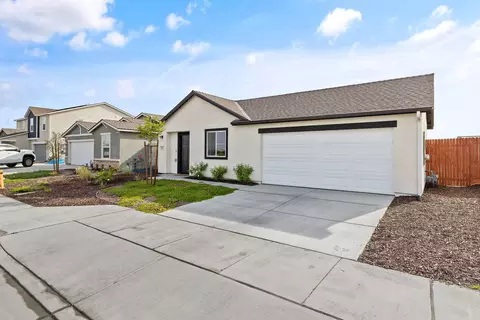 Exterior - 725 James Ave, Corcoran, CA 93212 photo 2 of 9