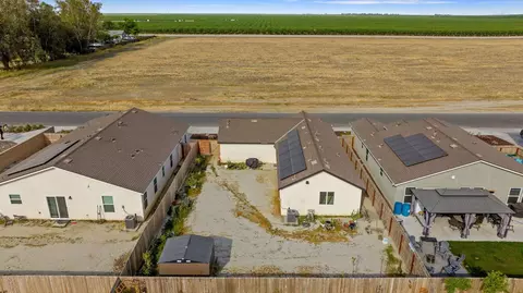 View/Area - 725 James Ave, Corcoran, CA 93212 photo 3 of 5