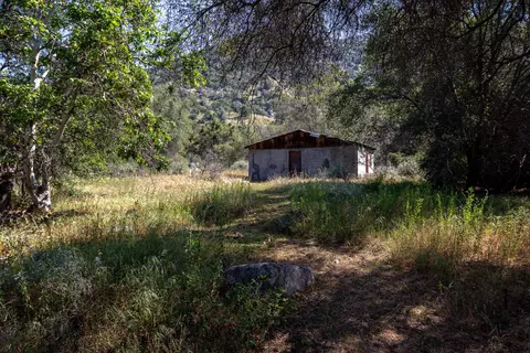 Exterior - 44335 North Frk, Three Rivers, CA 93271 photo 12 of 20